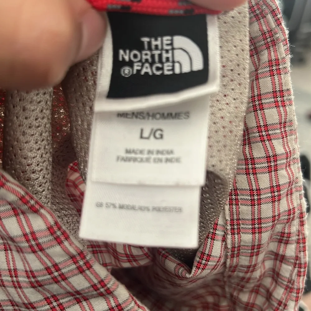 The North Face Men’s Large Red Plaid Check Short Sleeve Button Down Shirt